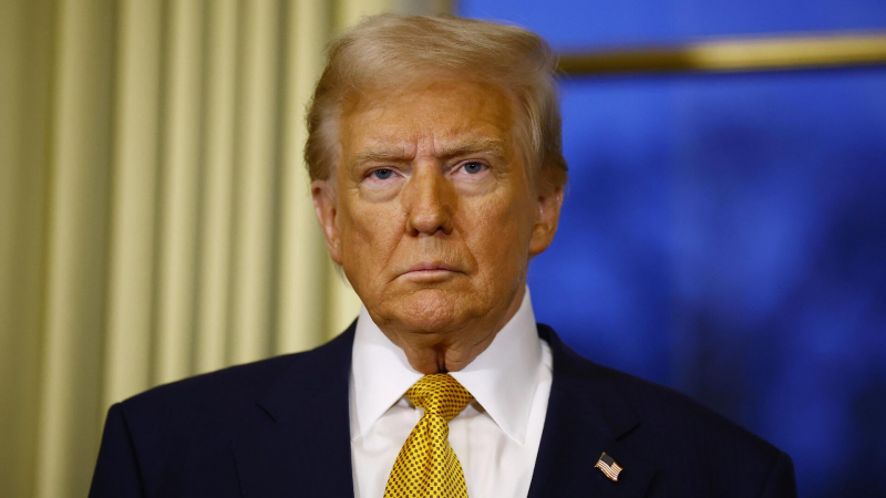 Администрация Байдена информирует Трампа обо всех шагах, заявил Кирби