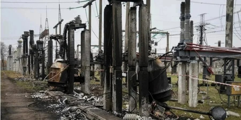 Тисячі споживачів без електрики. Що сьогодні відбувається з енергосистемою України
